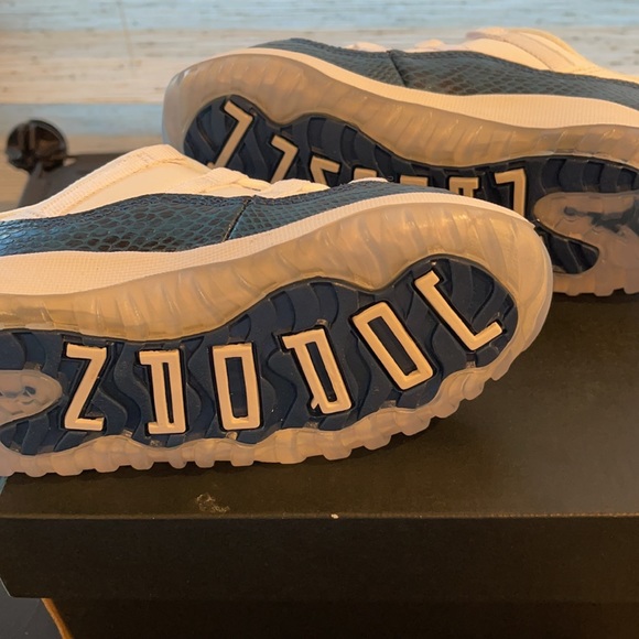 Jordan - Picture 3 of 3